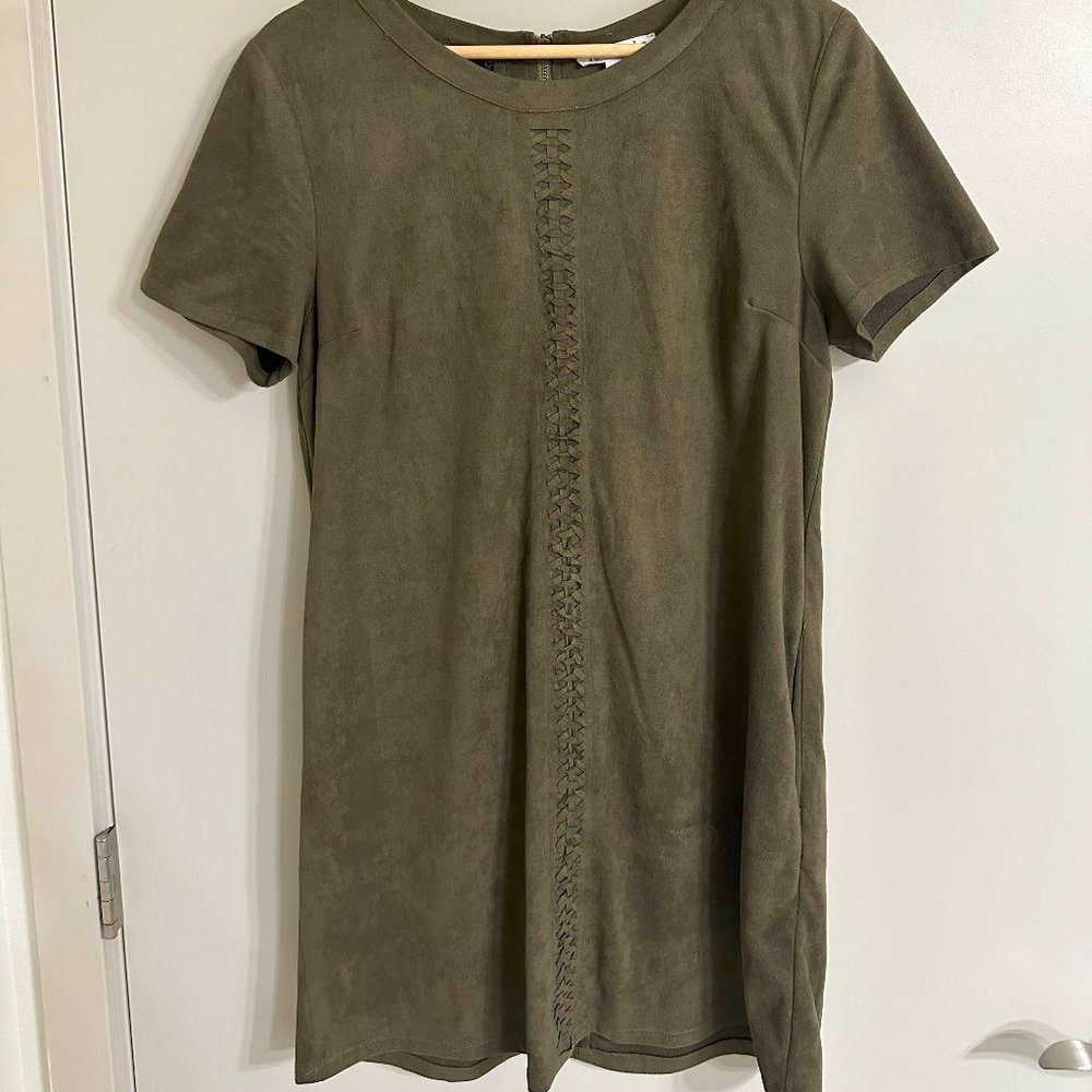 Women's Medium Dark Green Velvet Short Dress with Pockets